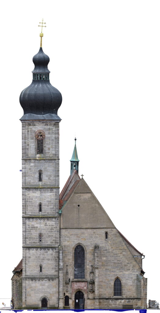 Orthophoto einer Kirche in der Giebelansicht, Turm mit Zwiebelhaube daneben
